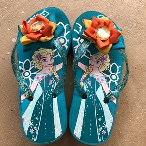 Disney Frozen Elsa flip flops kids size 13